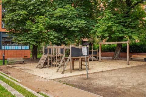 Blue Mandarin Apartments