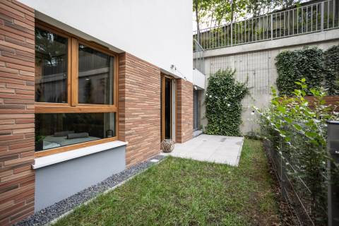 Blue Mandarin Apartments