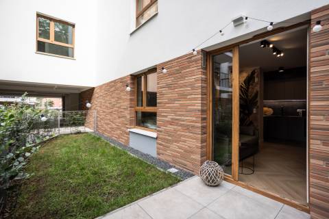 Blue Mandarin Apartments