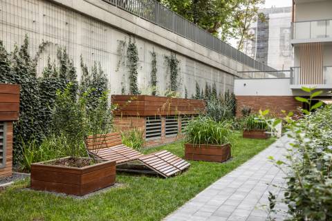 Blue Mandarin Apartments