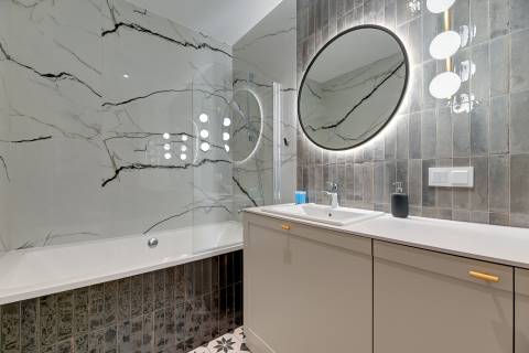 Blue Mandarin Apartments