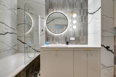 Blue Mandarin Apartments