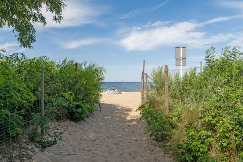 Blue Mandarin Apartments