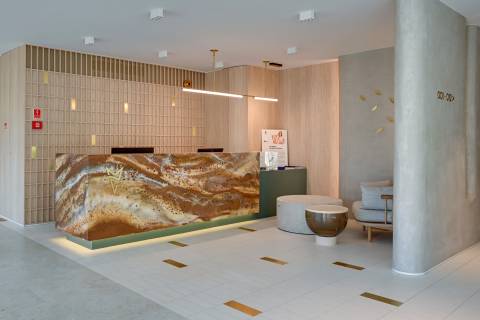 Blue Mandarin Apartments