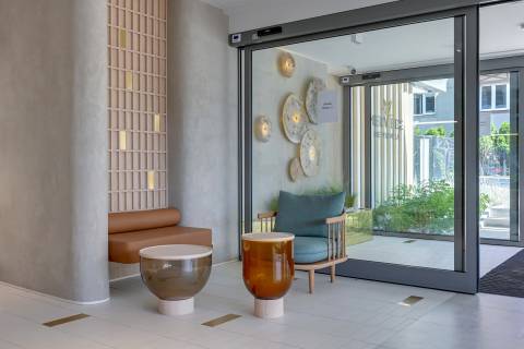 Blue Mandarin Apartments