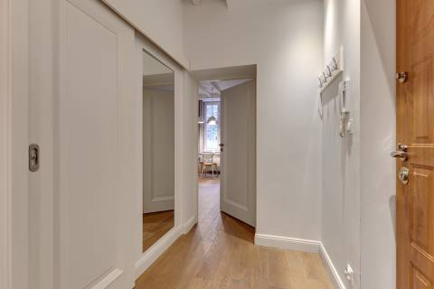 Blue Mandarin Apartments