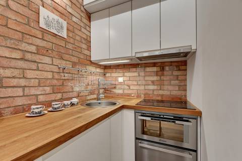 Blue Mandarin Apartments