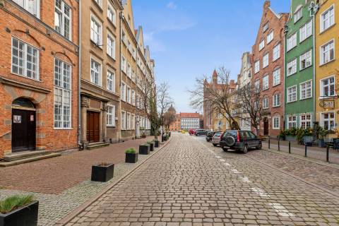 Blue Mandarin Apartments