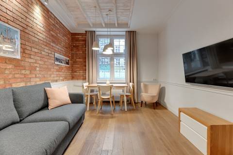 Blue Mandarin Apartments