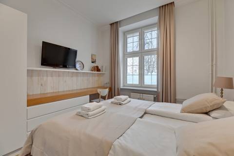 Blue Mandarin Apartments