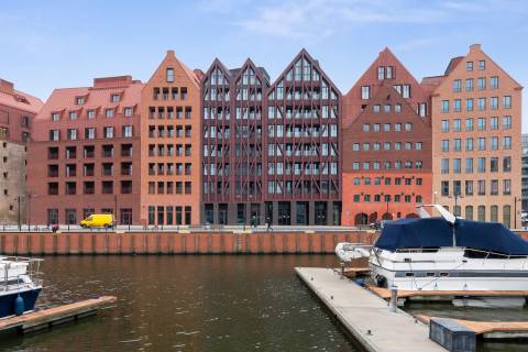 Blue Mandarin Apartments