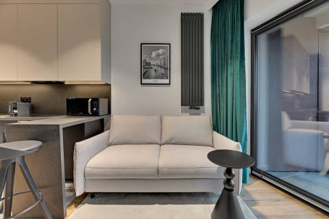 Blue Mandarin Apartments