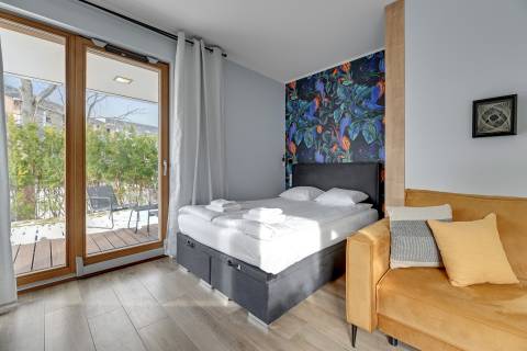 Blue Mandarin Apartments