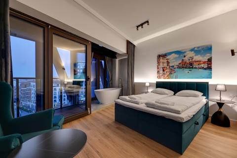 Blue Mandarin Apartments