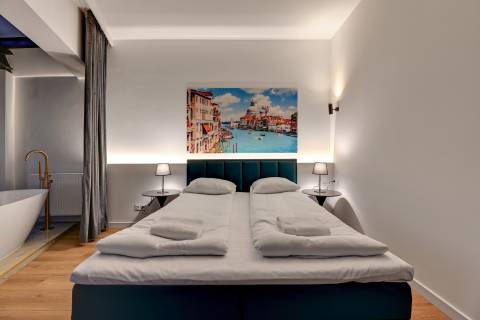 Blue Mandarin Apartments