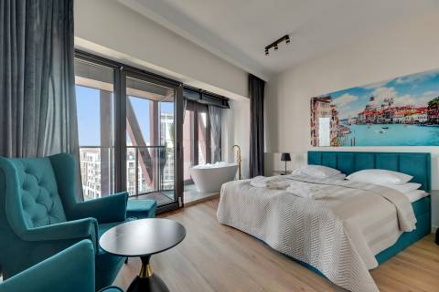Blue Mandarin Apartments