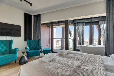 Blue Mandarin Apartments