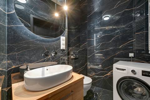 Blue Mandarin Apartments