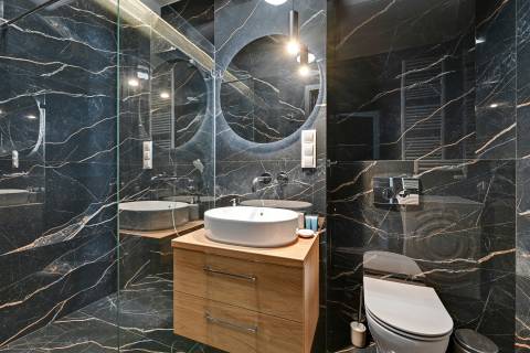 Blue Mandarin Apartments