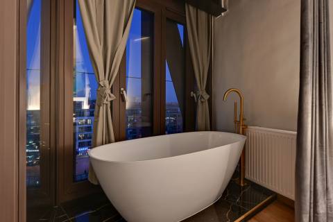 Blue Mandarin Apartments