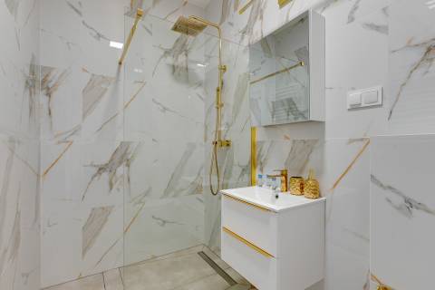 Blue Mandarin Apartments