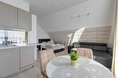 Blue Mandarin Apartments