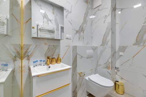 Blue Mandarin Apartments