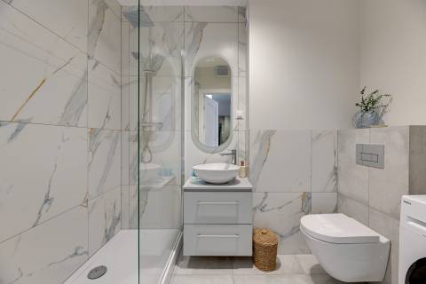 Blue Mandarin Apartments