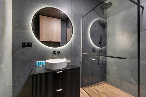 Blue Mandarin Apartments