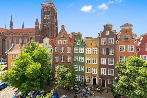 Blue Mandarin Apartments