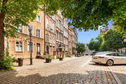 Blue Mandarin Apartments