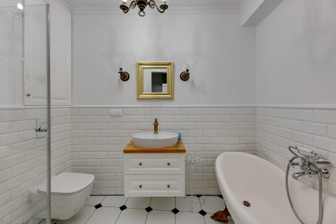 Blue Mandarin Apartments