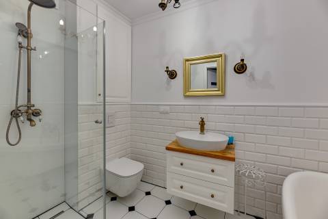 Blue Mandarin Apartments