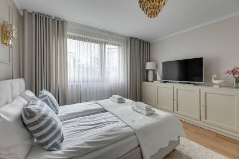 Blue Mandarin Apartments