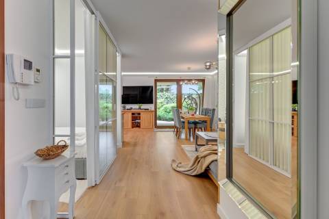 Blue Mandarin Apartments