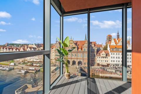 Blue Mandarin Apartments