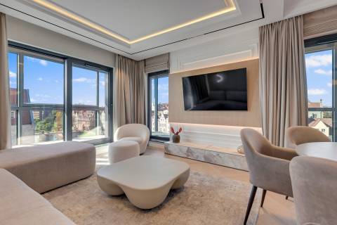 Blue Mandarin Apartments