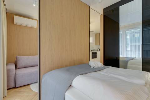 Blue Mandarin Apartments