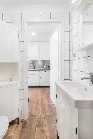 Blue Mandarin Apartments