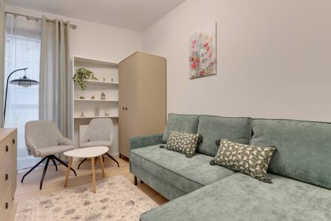 Blue Mandarin Apartments