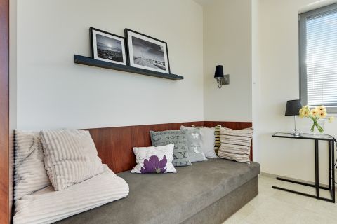 Blue Mandarin Apartments