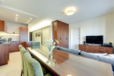 Blue Mandarin Apartments