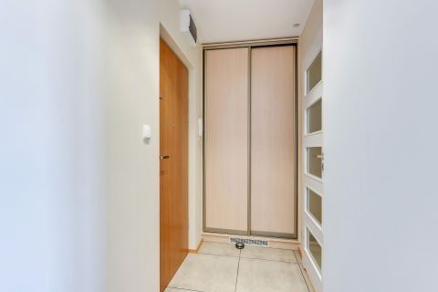 Blue Mandarin Apartments