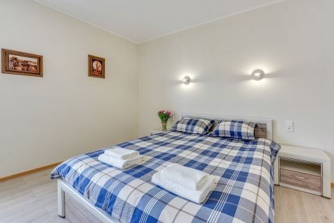 Blue Mandarin Apartments