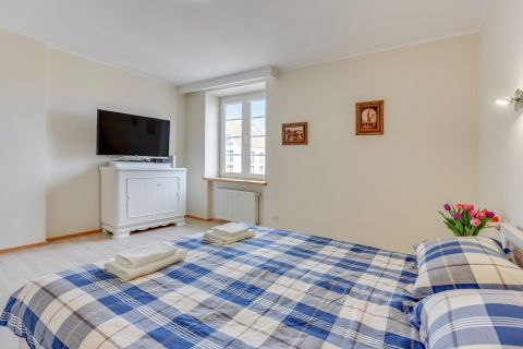 Blue Mandarin Apartments