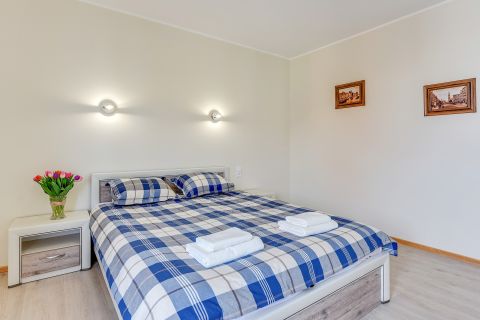 Blue Mandarin Apartments