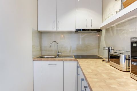 Blue Mandarin Apartments