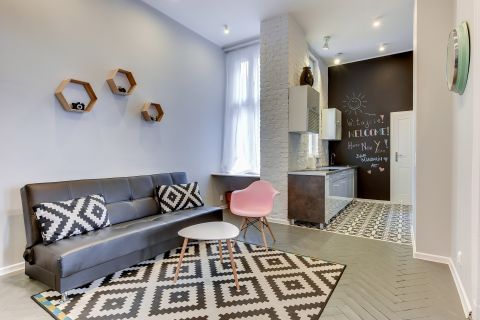 Blue Mandarin Apartments