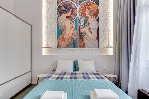 Blue Mandarin Apartments