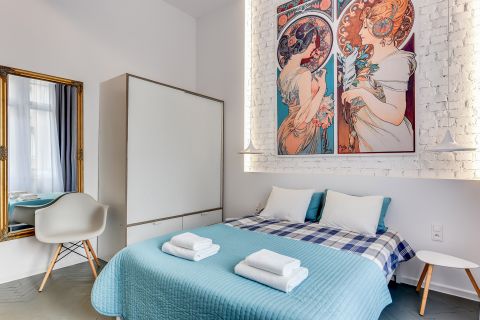 Blue Mandarin Apartments